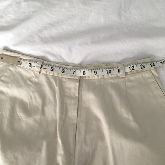 Shorts - Picture 4 of 4